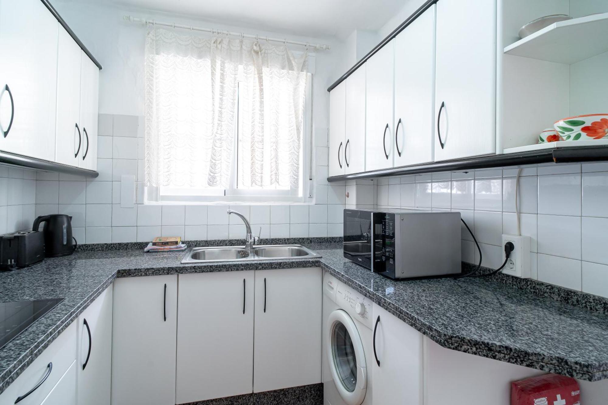 Coronado 148 Apartments Casasol Нерха Екстериор снимка