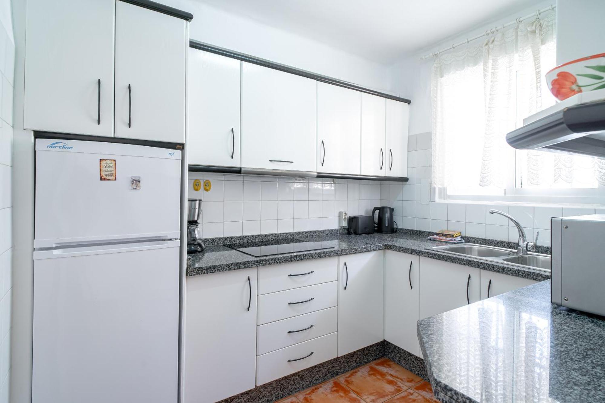 Coronado 148 Apartments Casasol Нерха Екстериор снимка