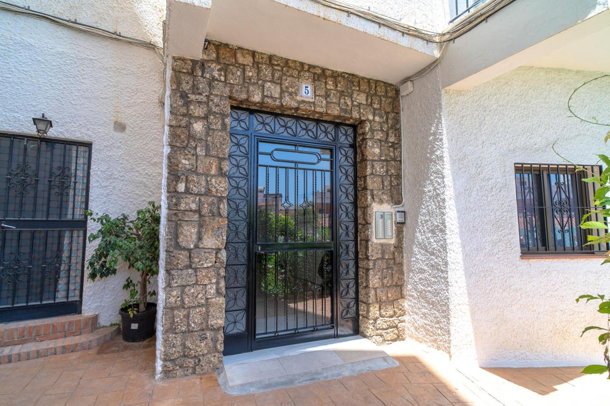 Coronado 148 Apartments Casasol Нерха Екстериор снимка